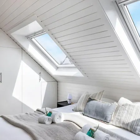 Huswell - Spacious Duplex In The Center Of * クノック・ヘイスト
